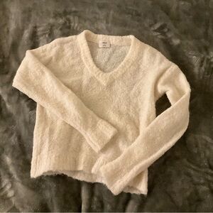 Wilfred Alpaca White V-Neck Sweater